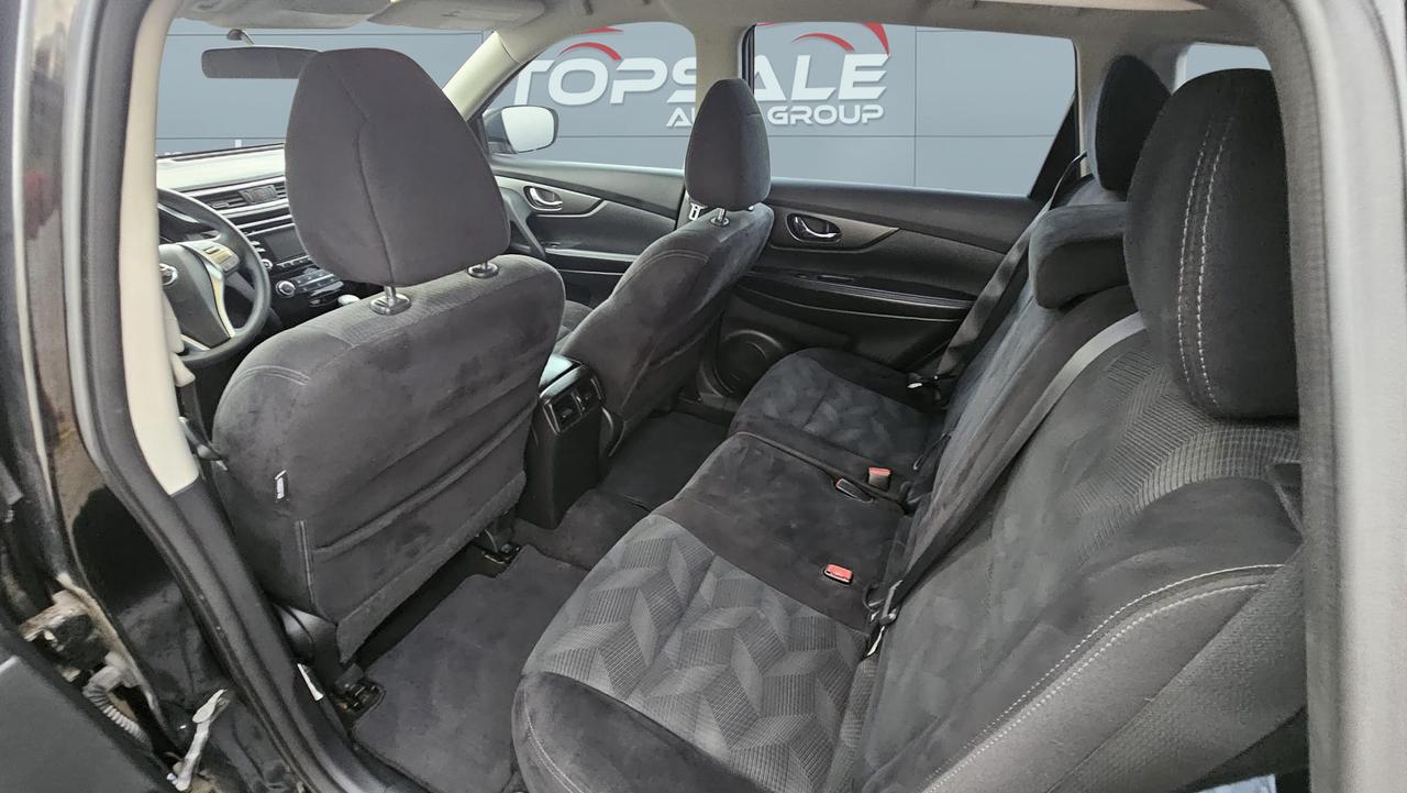 2015 Nissan Rogue S Photo