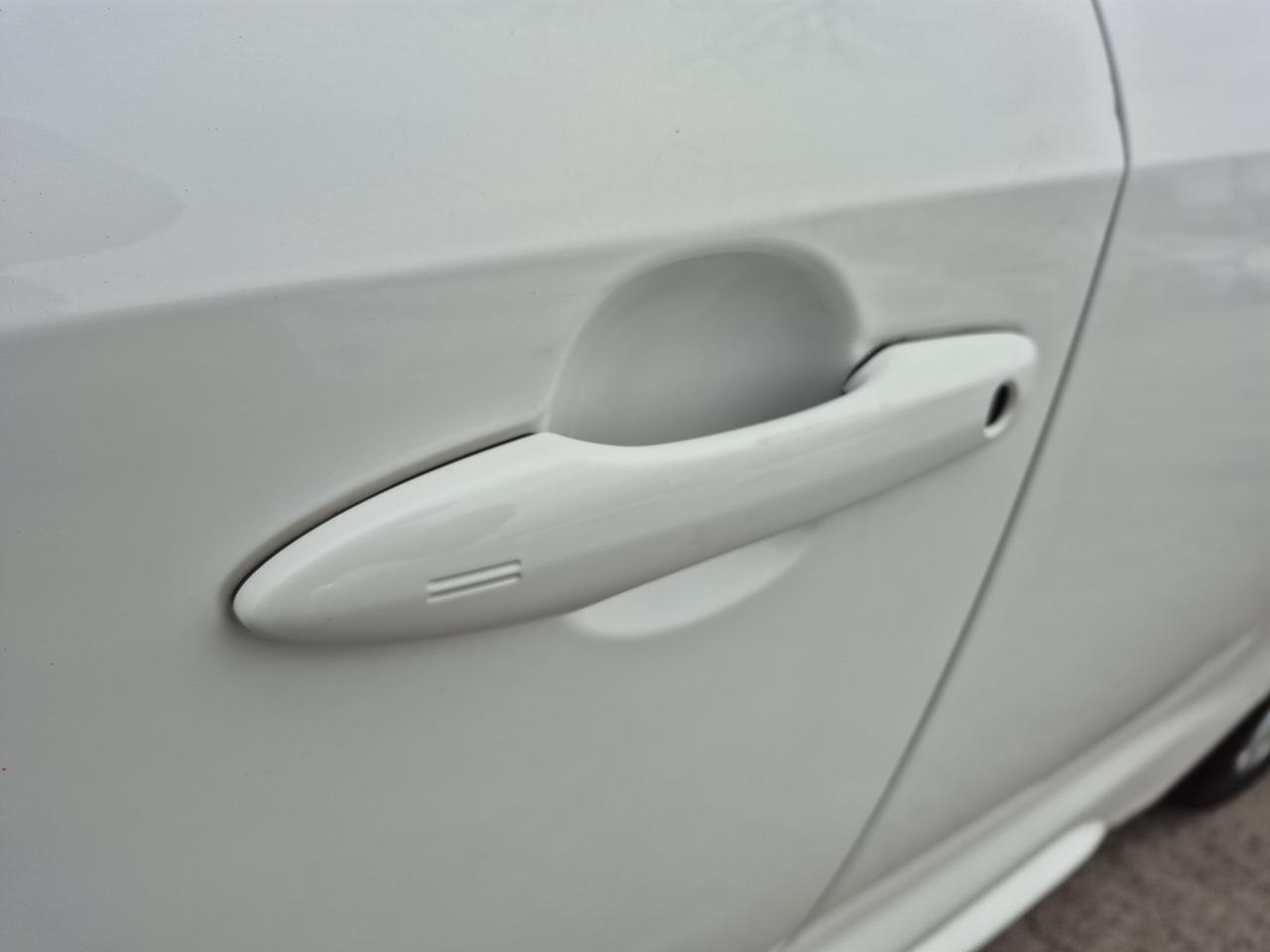 2022 Toyota Corolla LE Photo