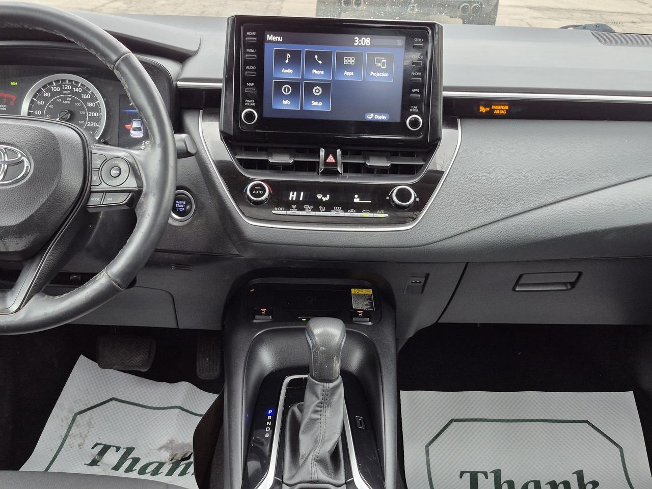 2022 Toyota Corolla LE Photo