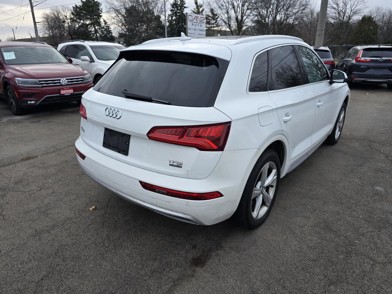 2018 Audi Q5 Premium Plus Photo2