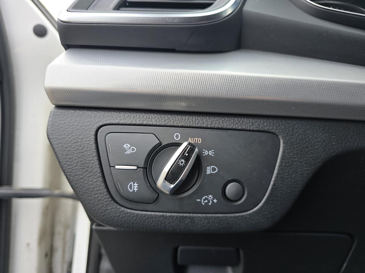 2018 Audi Q5 Premium Plus Photo