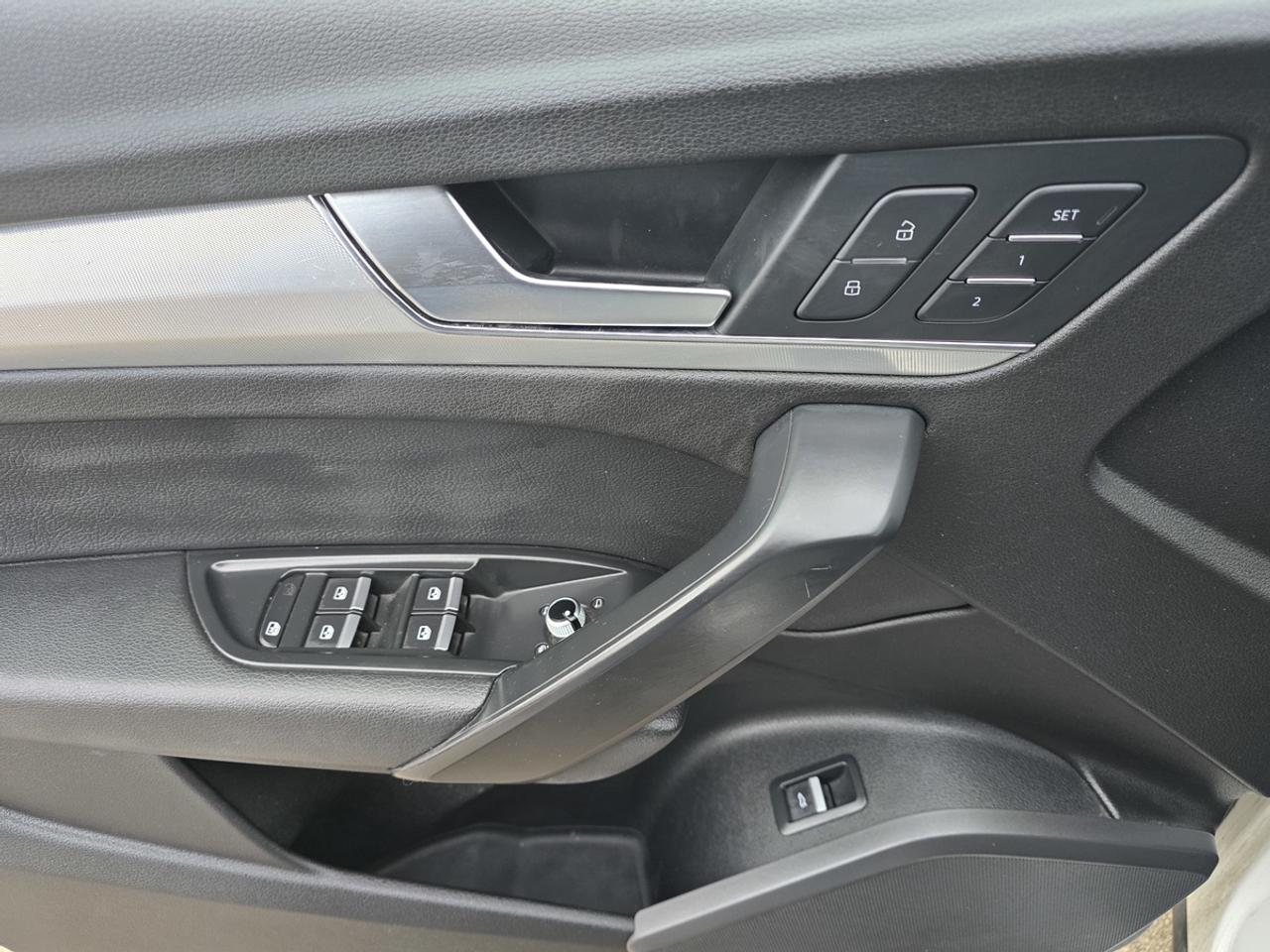 2018 Audi Q5 Premium Plus Photo