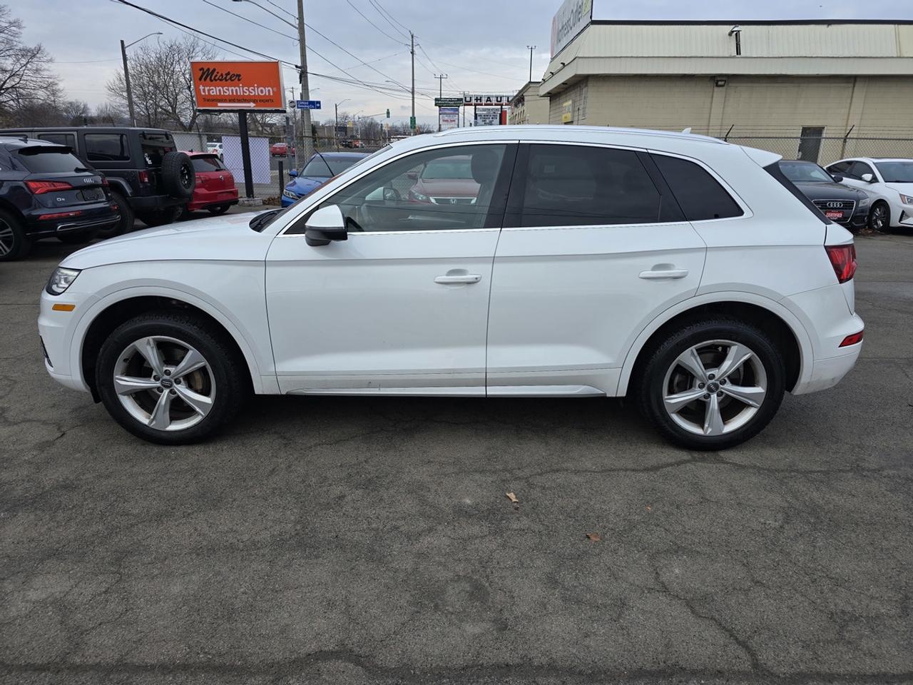 2018 Audi Q5 Premium Plus Photo