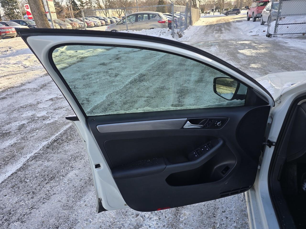 2014 Volkswagen Jetta TDI Photo