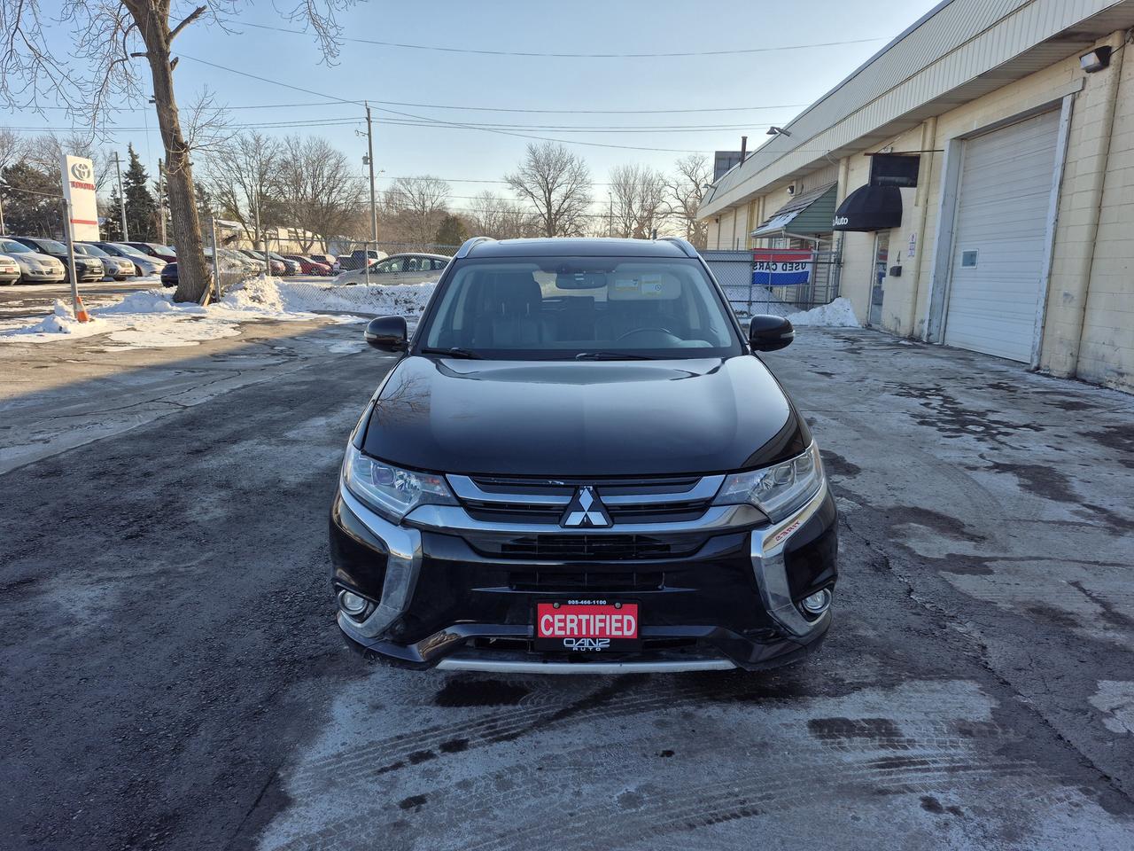 2018 Mitsubishi Outlander SEL Photo