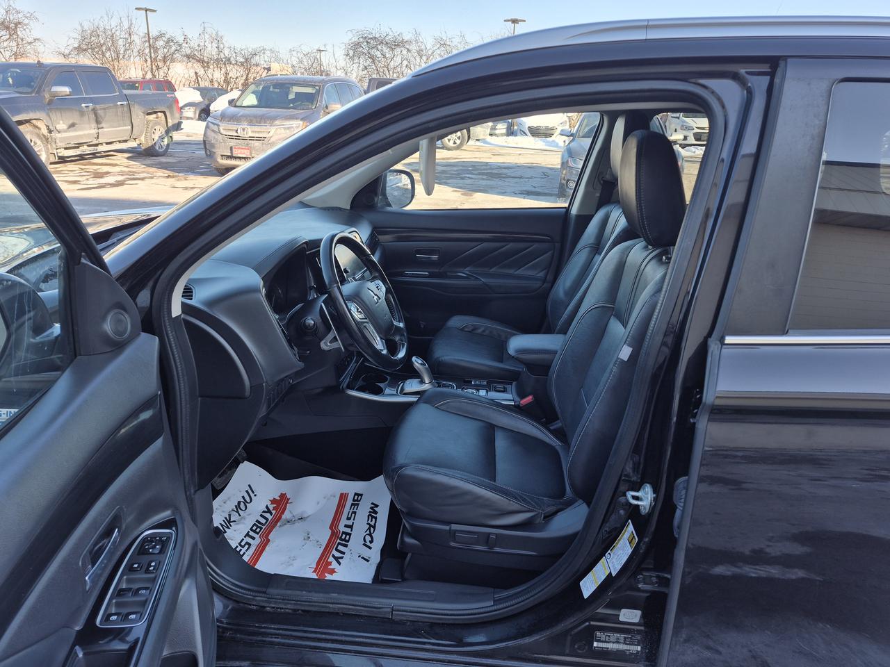 2018 Mitsubishi Outlander SEL Photo