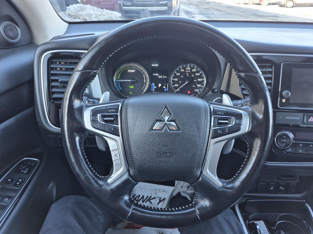 2018 Mitsubishi Outlander SEL Photo