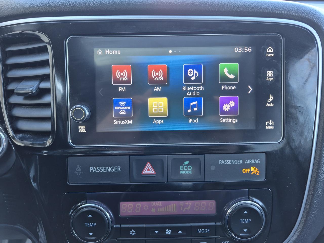 2018 Mitsubishi Outlander SEL Photo