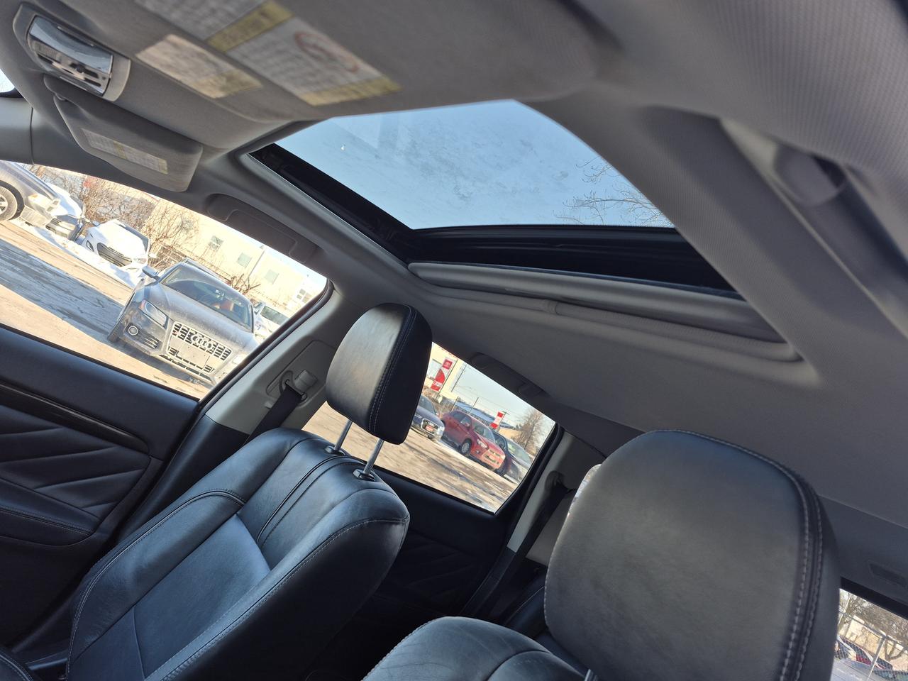 2018 Mitsubishi Outlander SEL Photo