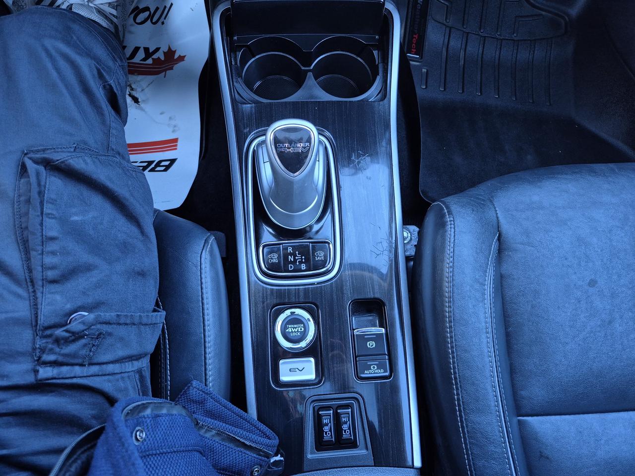 2018 Mitsubishi Outlander SEL Photo