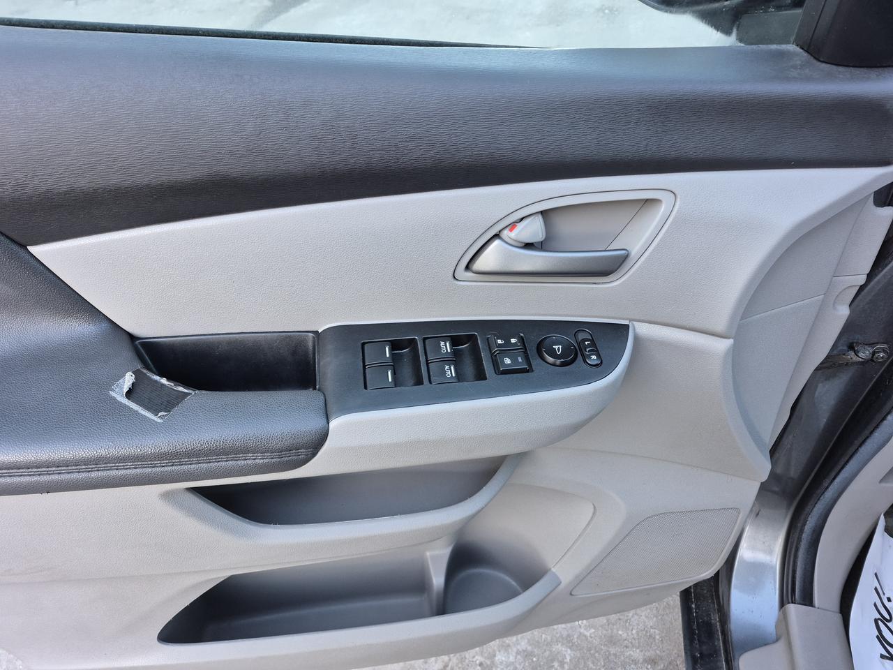 2011 Honda Odyssey EX Photo