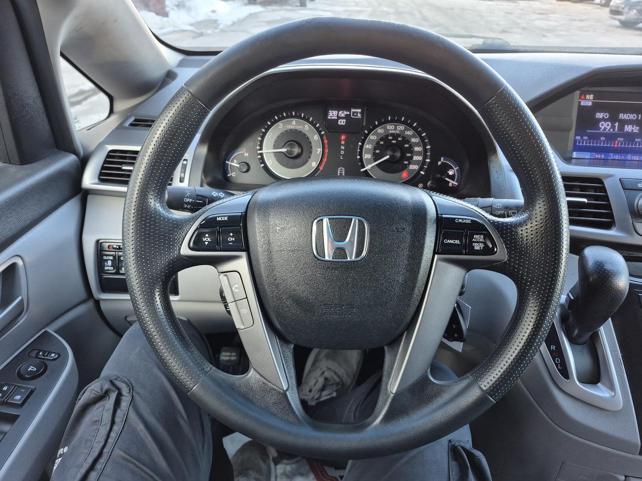 2011 Honda Odyssey EX Photo