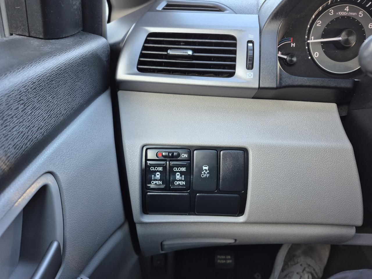 2011 Honda Odyssey EX Photo