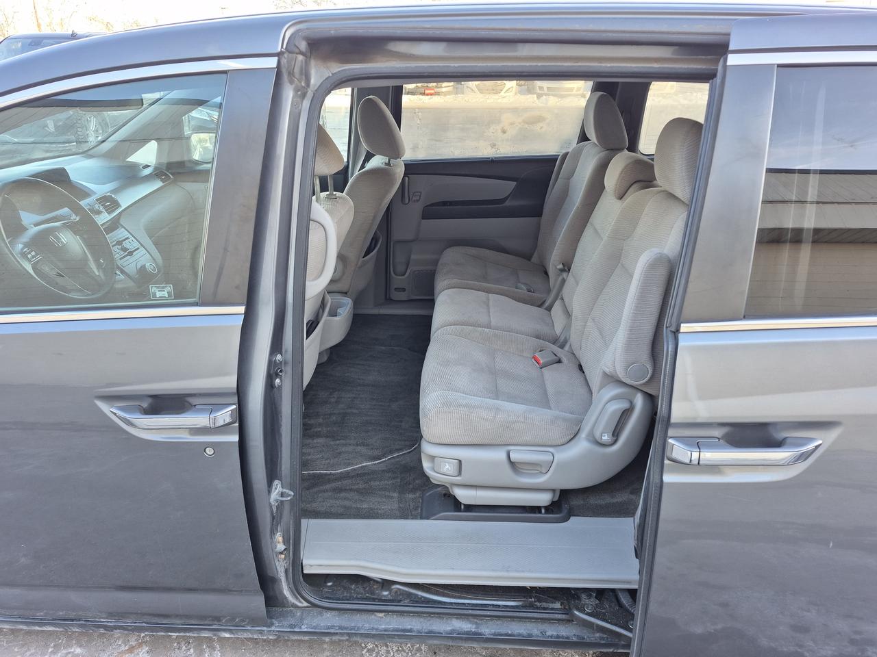 2011 Honda Odyssey EX Photo