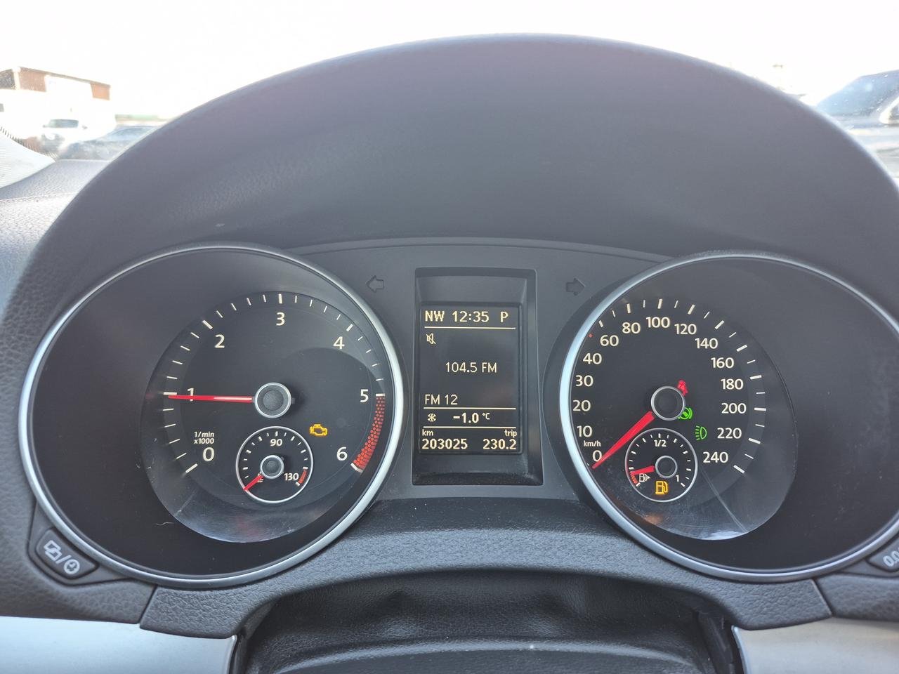 2013 Volkswagen Golf TDI Photo