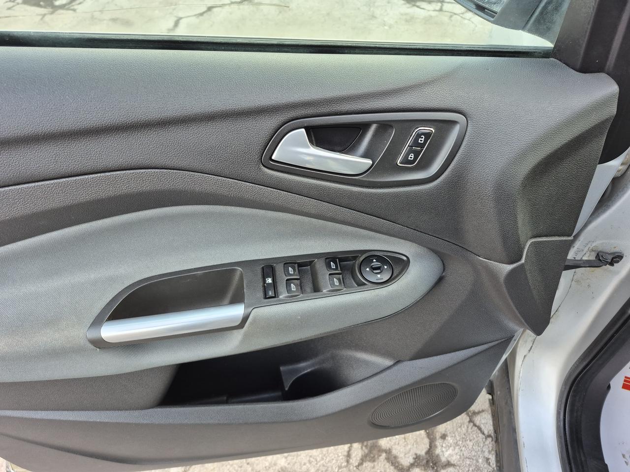 2013 Ford Escape SE Photo