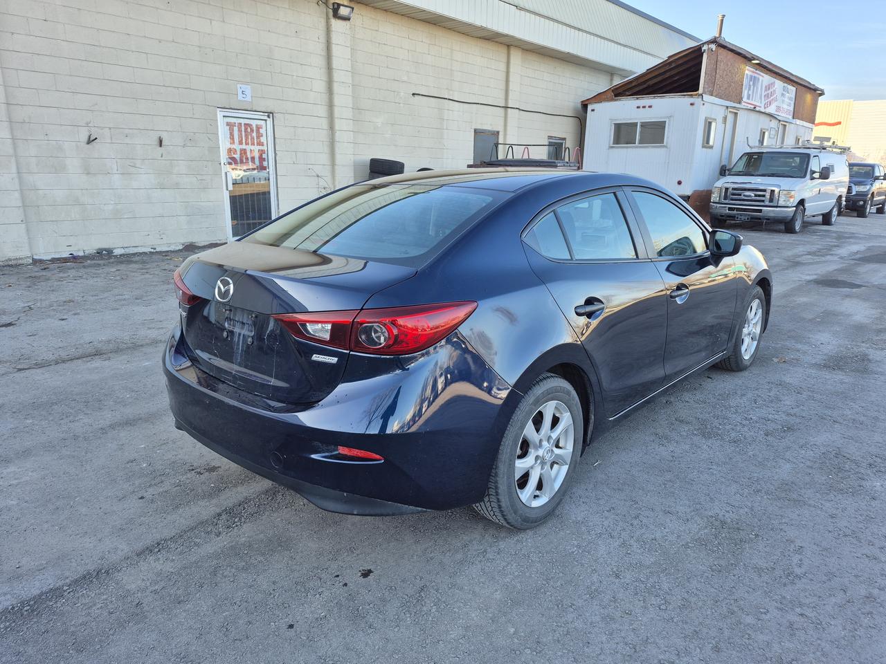 2015 Mazda MAZDA3 I Sport Photo