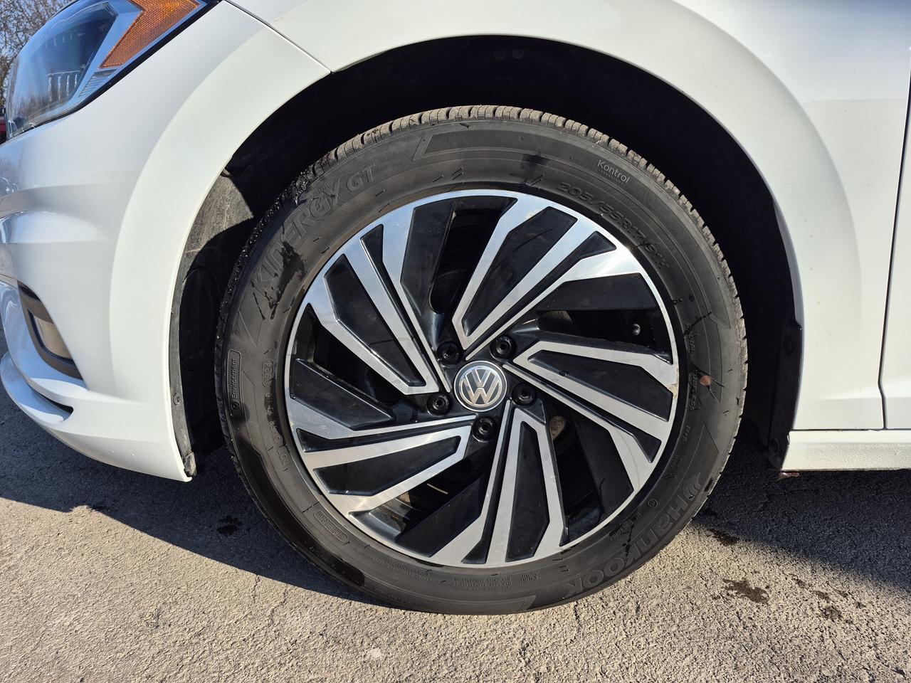 2019 Volkswagen Jetta Execline Photo