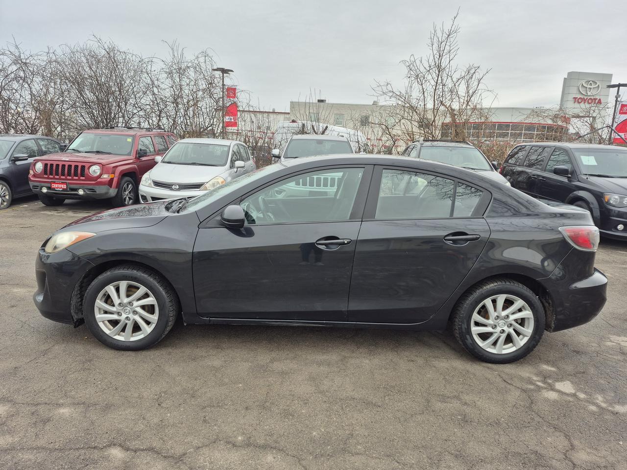 2012 Mazda MAZDA3 I Sport Photo