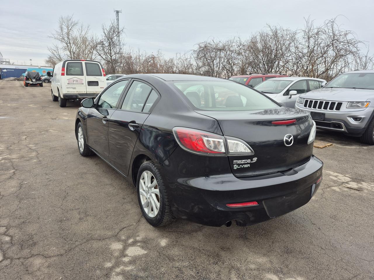 2012 Mazda MAZDA3 I Sport Photo