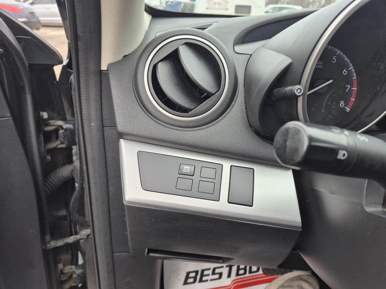 2012 Mazda MAZDA3 I Sport Photo