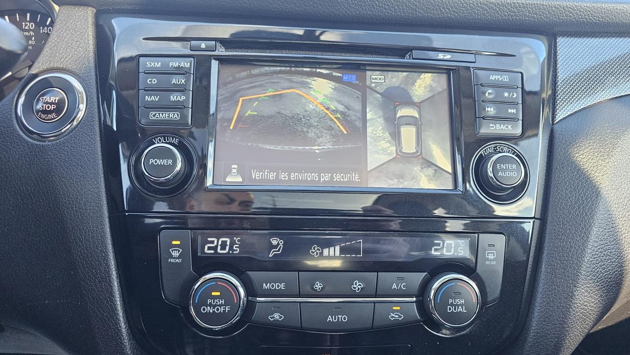 2015 Nissan Rogue SL Photo