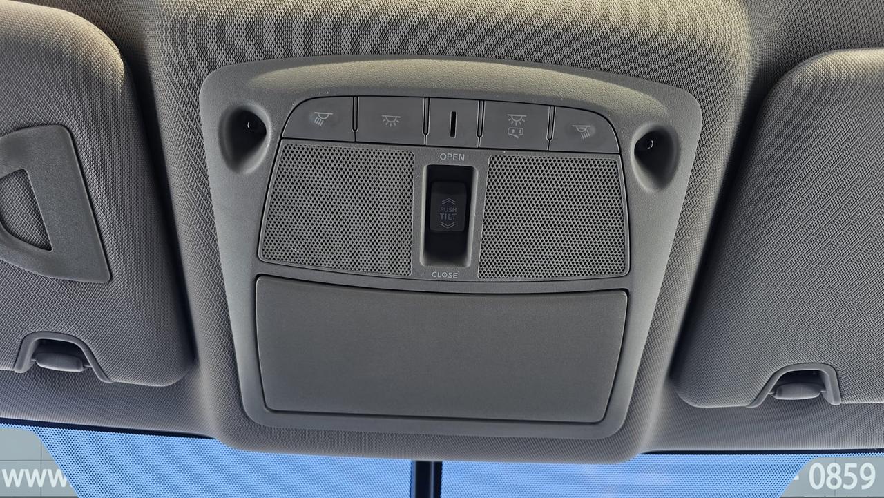 2015 Nissan Rogue SL Photo