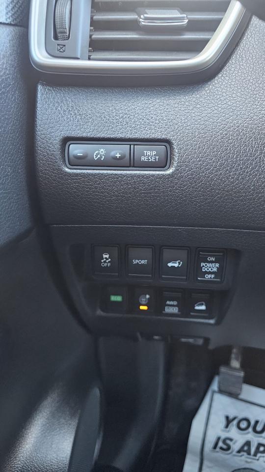 2015 Nissan Rogue SL Photo