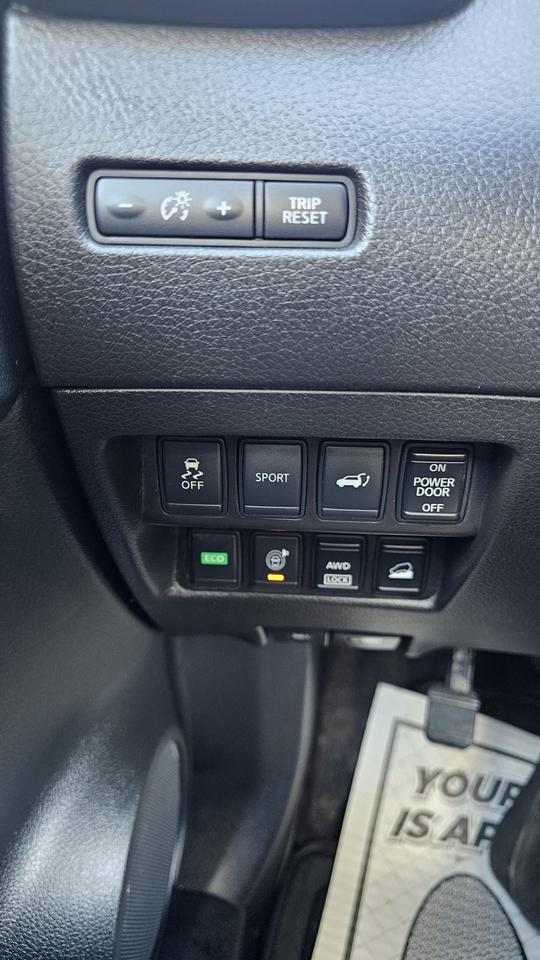 2015 Nissan Rogue SL Photo