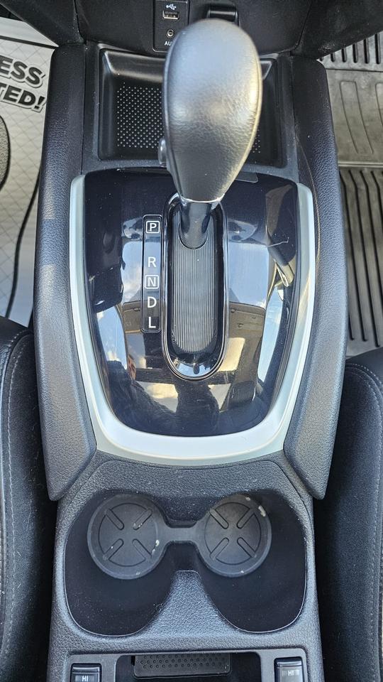 2015 Nissan Rogue SL Photo