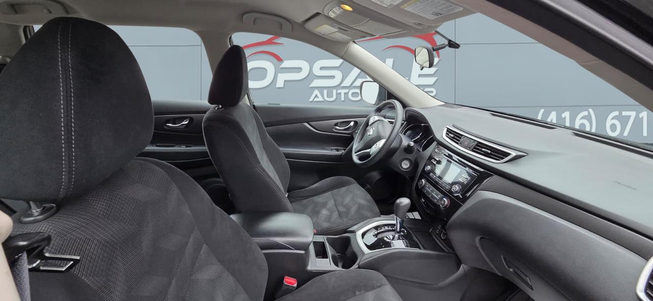 2016 Nissan Rogue S Photo