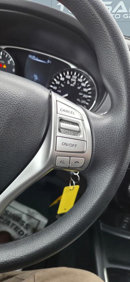 2016 Nissan Rogue S Photo