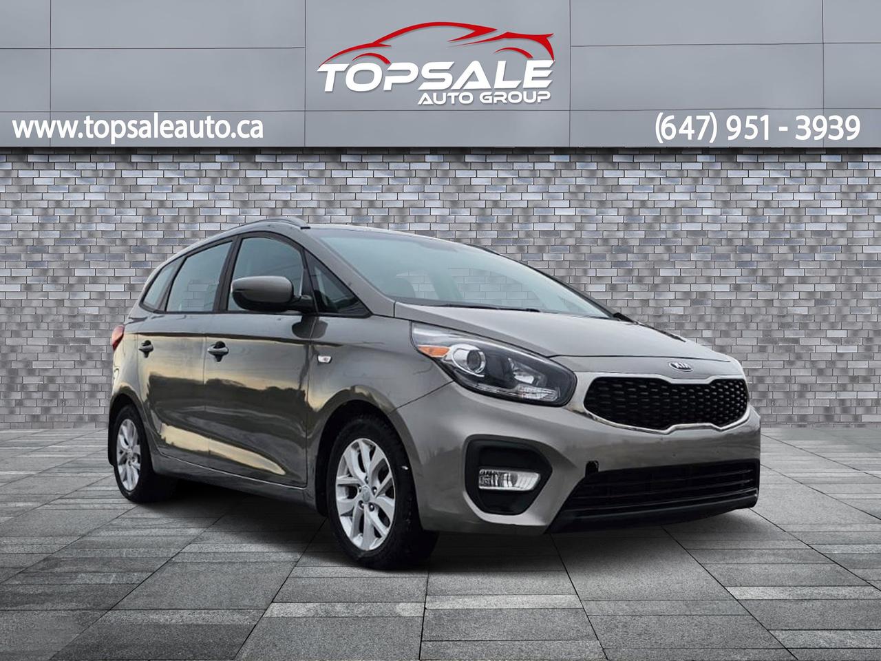 2017 Kia Rondo LX Photo