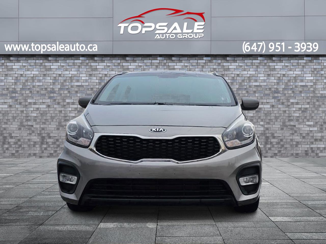 2017 Kia Rondo LX Photo