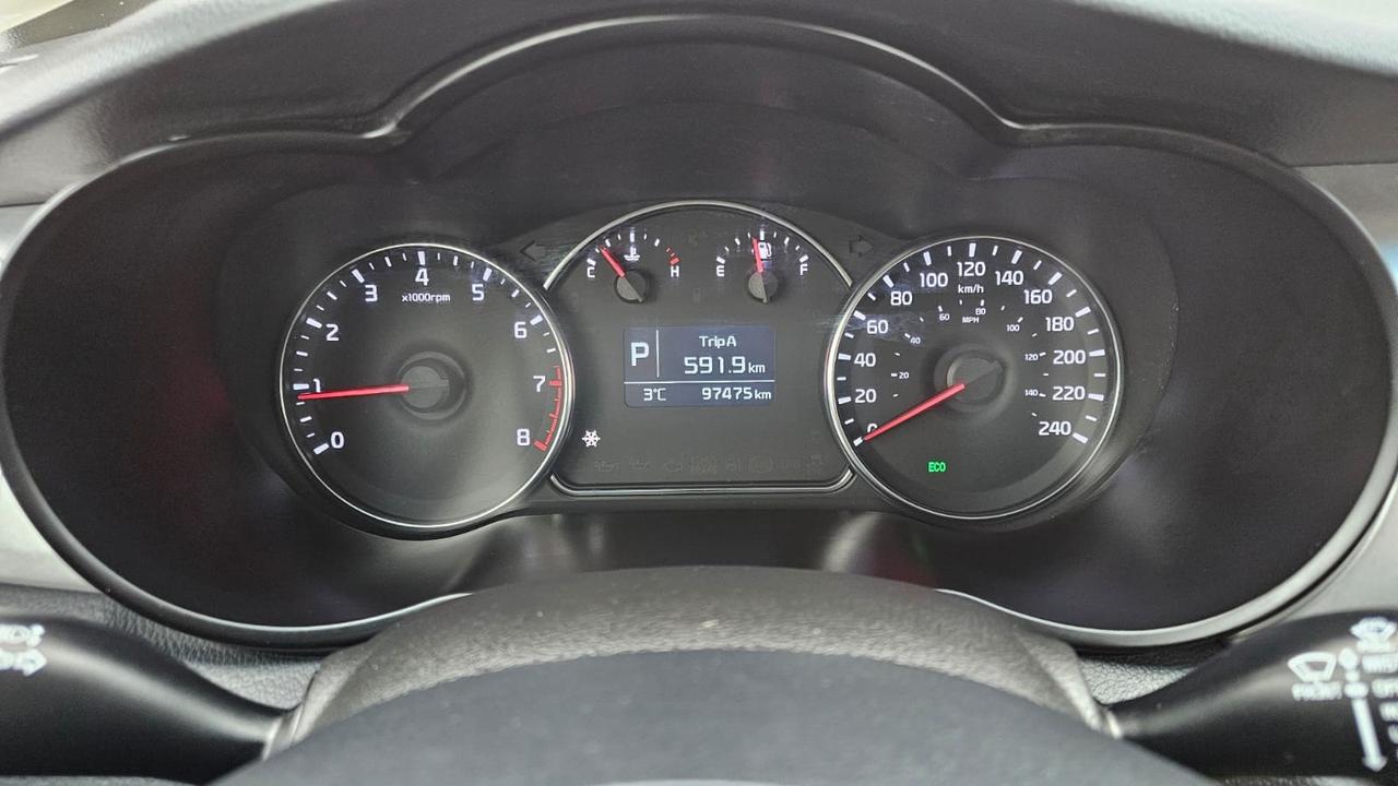 2017 Kia Rondo LX Photo