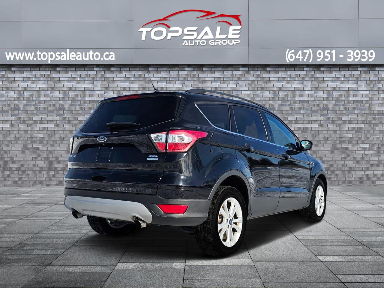 2018 Ford Escape SEL Photo