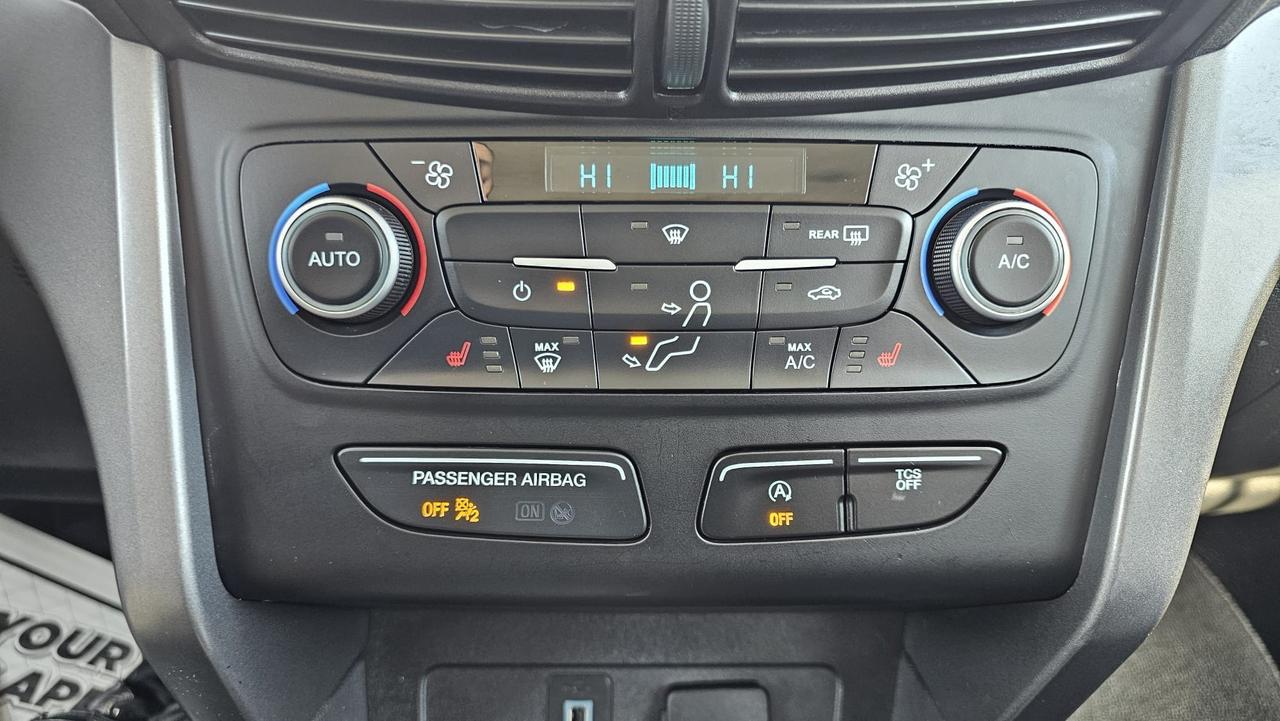 2018 Ford Escape SEL Photo