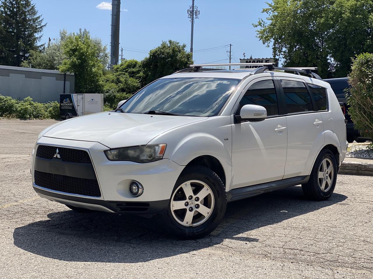 2011 Mitsubishi Outlander SE Photo