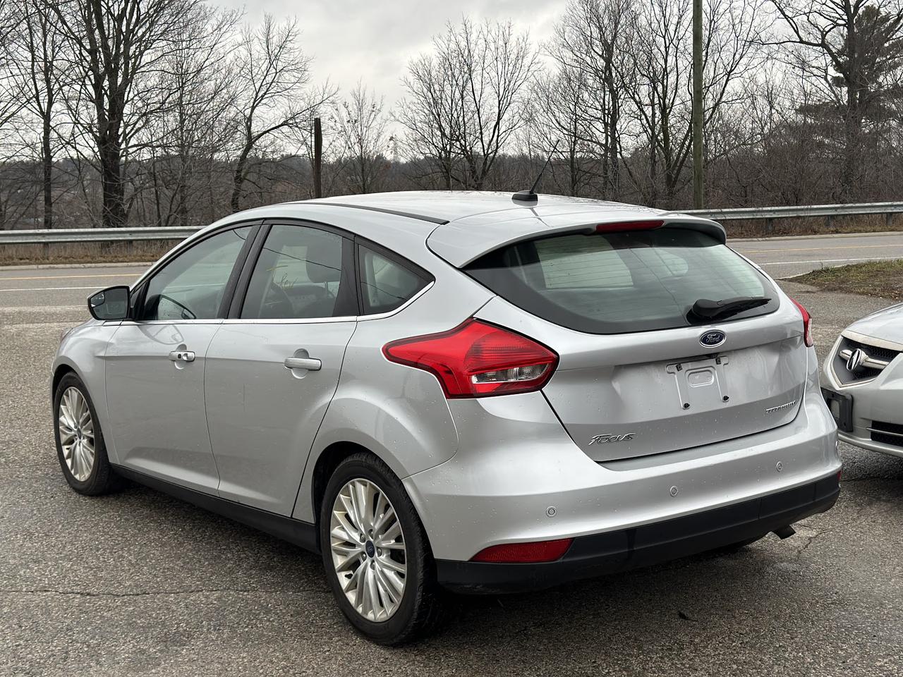 2018 Ford Focus Titanium Photo4