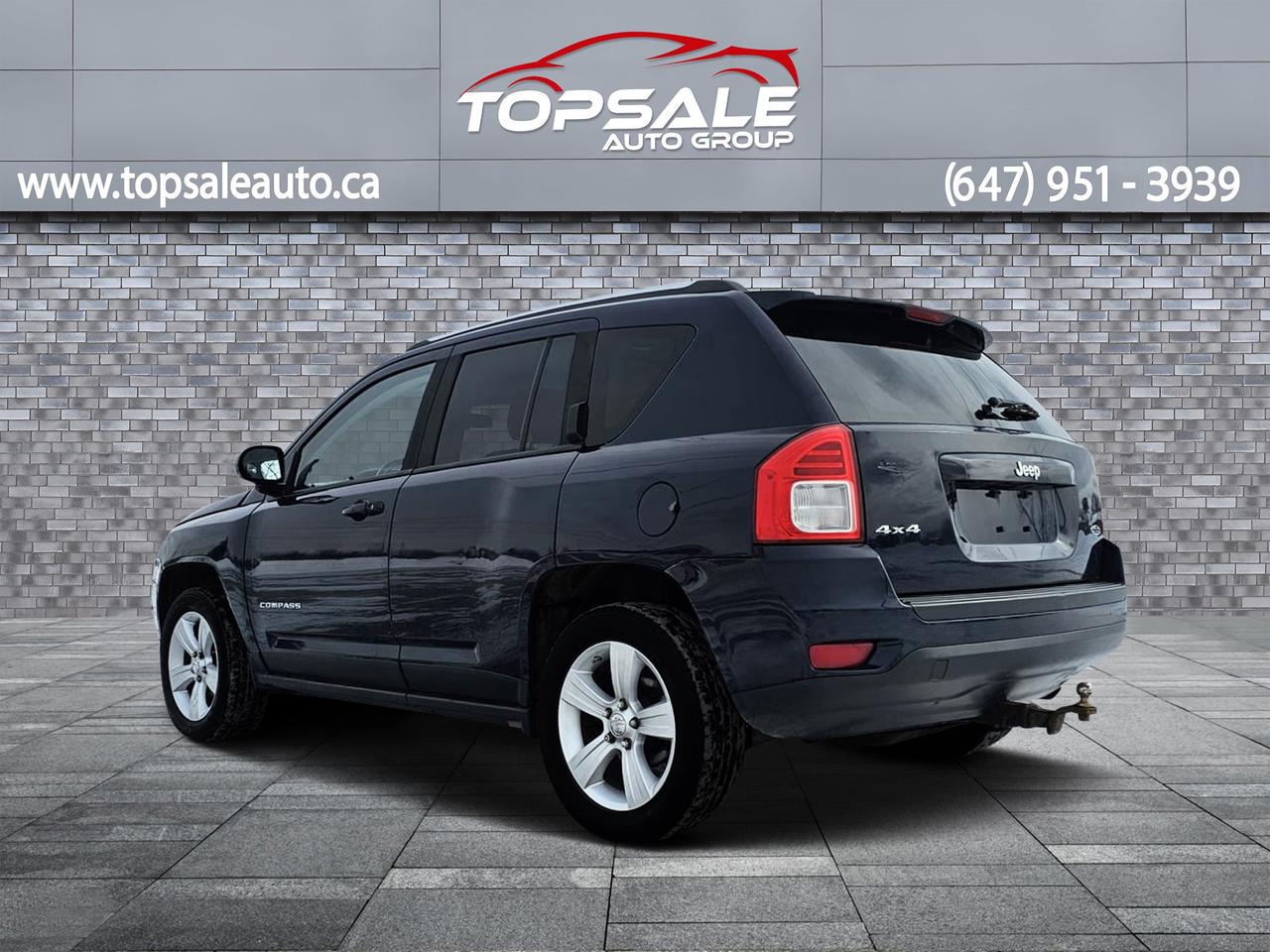 2012 Jeep Compass Sport 4WD Photo2