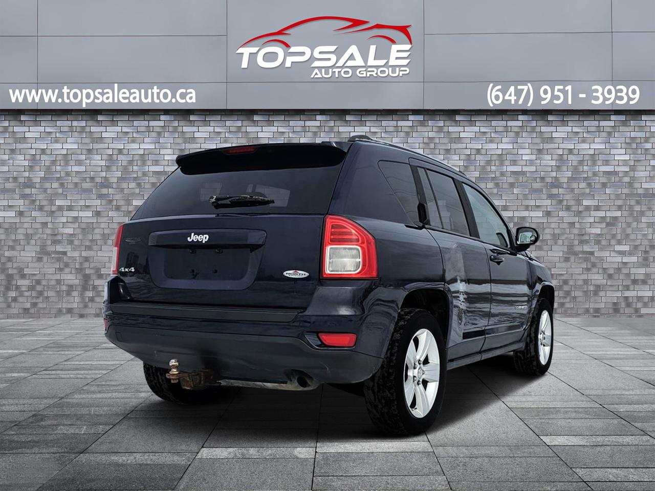 2012 Jeep Compass Sport 4WD Photo4