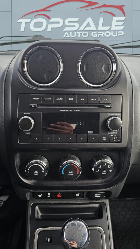 2012 Jeep Compass Sport 4WD Photo