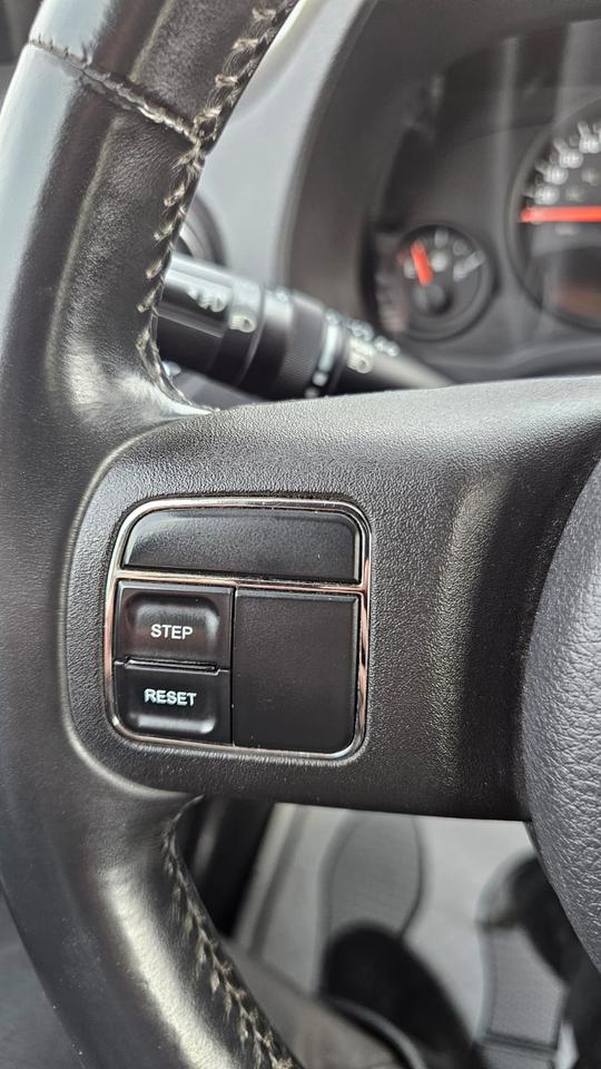 2012 Jeep Compass Sport 4WD Photo