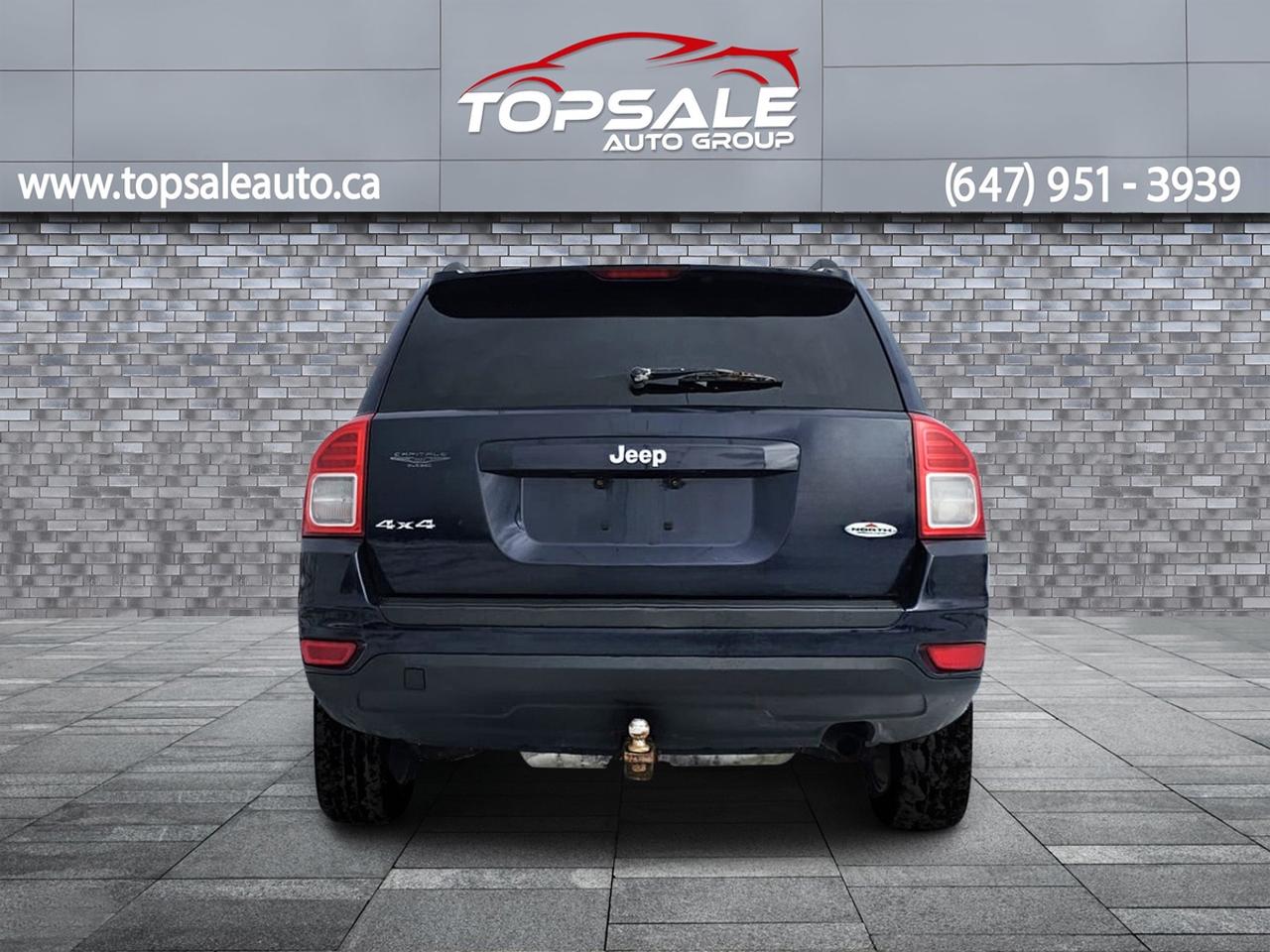2012 Jeep Compass Sport 4WD Photo3