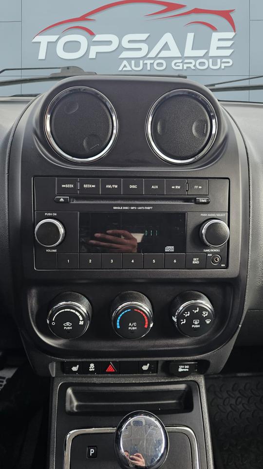 2012 Jeep Compass Sport 4WD Photo