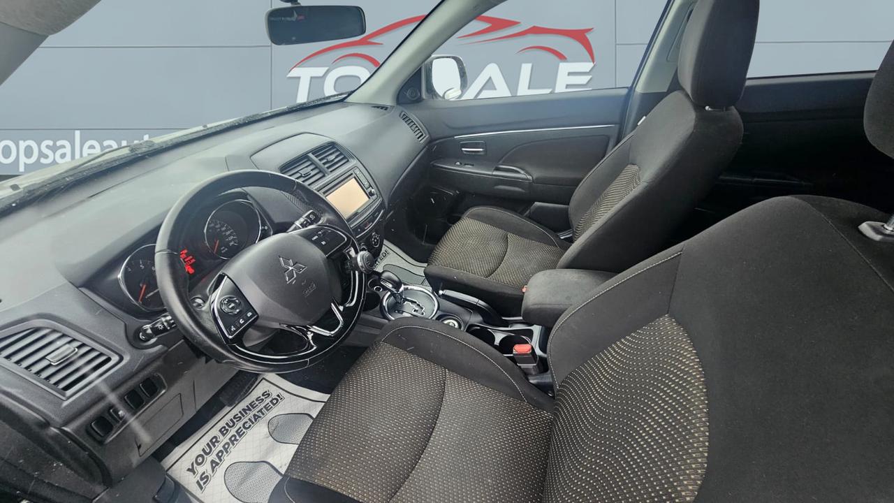 2016 Mitsubishi RVR SE Photo