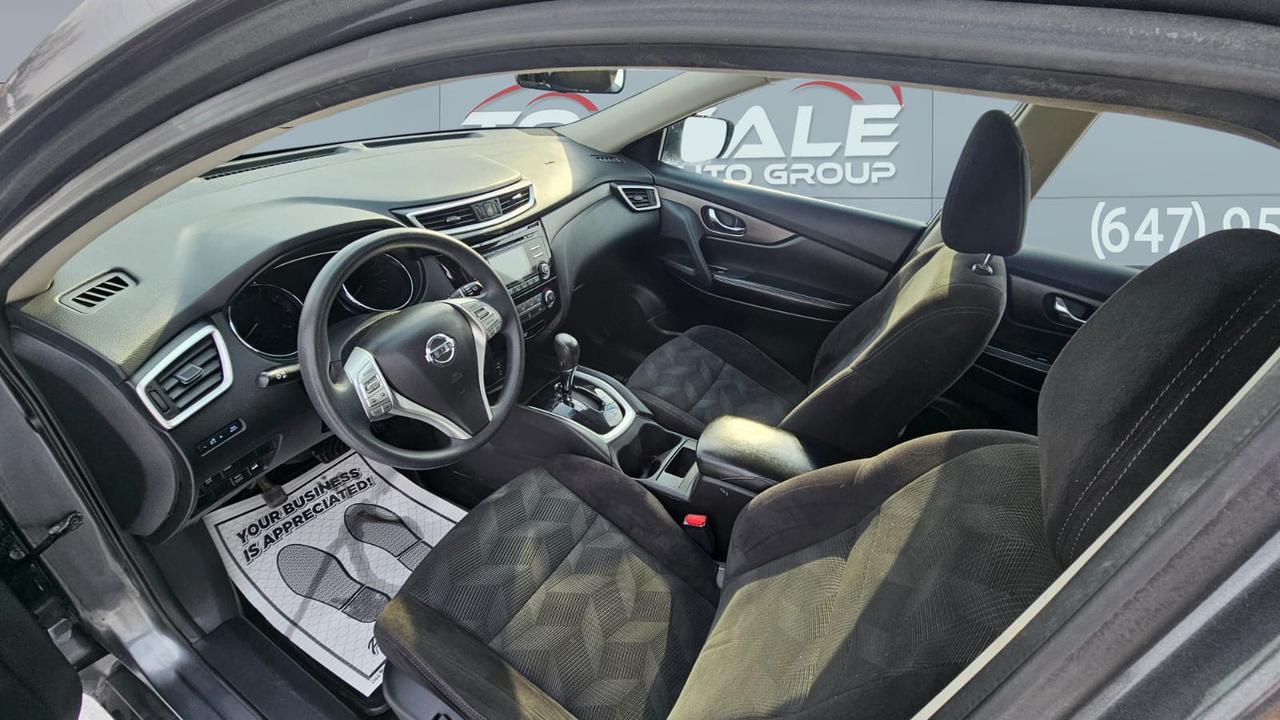 2014 Nissan Rogue S AWD Photo