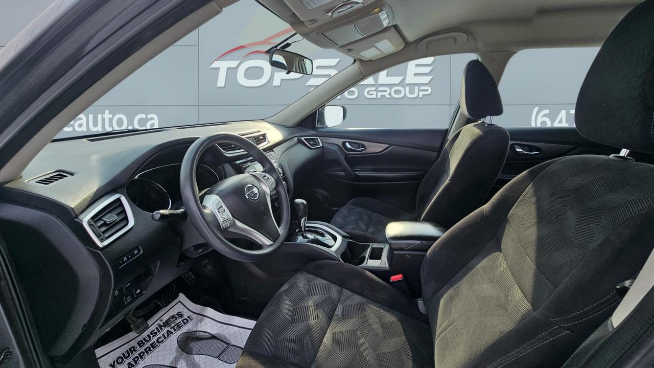 2014 Nissan Rogue S AWD Photo