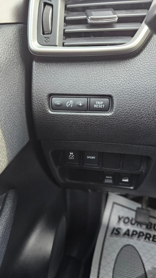 2014 Nissan Rogue S AWD Photo