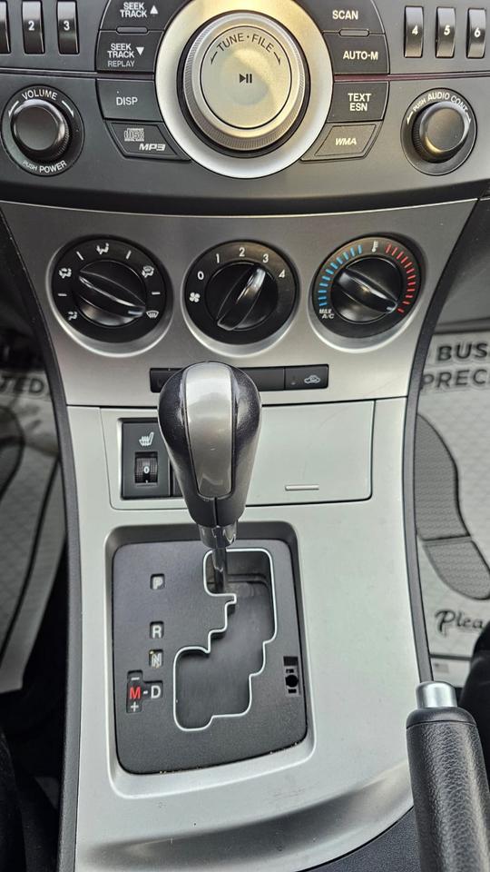 2011 Mazda MAZDA3 GS Photo